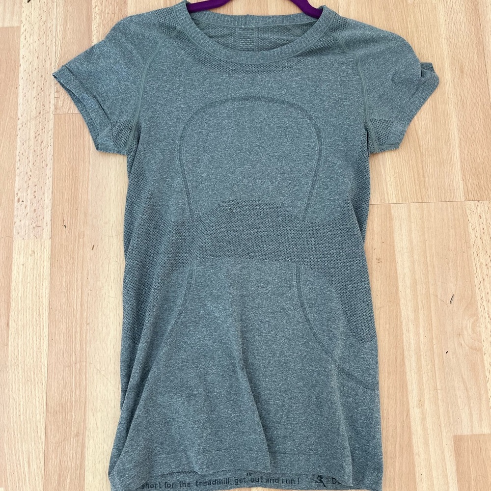 Lululemon shirt